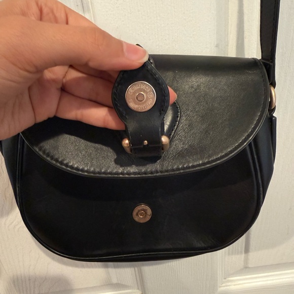 Banana Republic Leather Crossbody - Picture 5 of 6